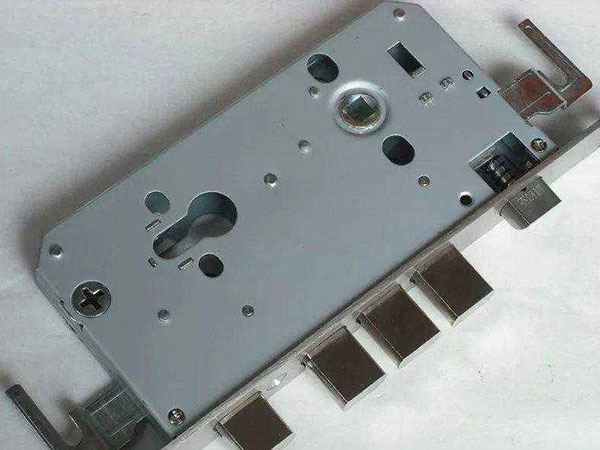 红星24小时上门开锁公司